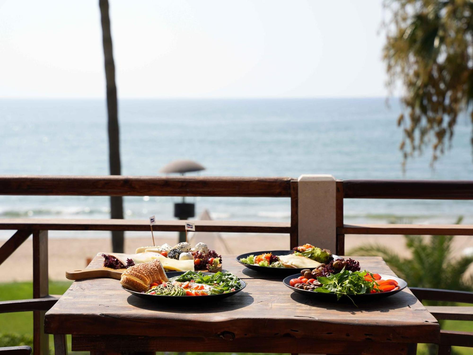 Laguava Resort Ar Rumaylah Exteriör bild